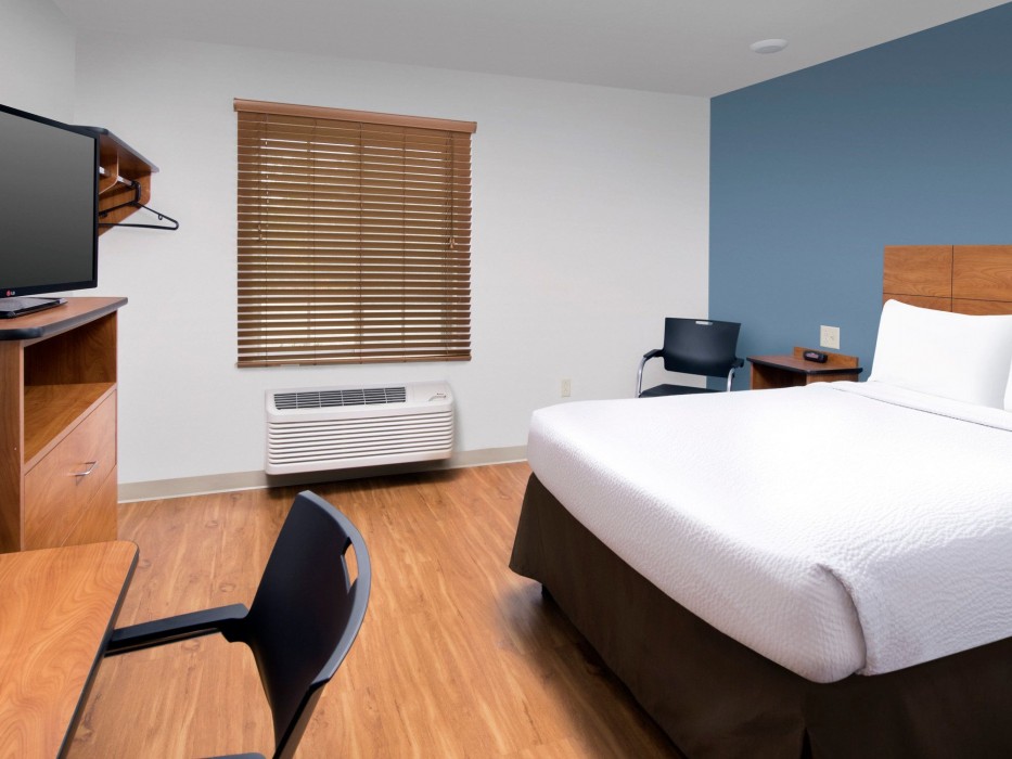 extended stay america select suites cleveland airport