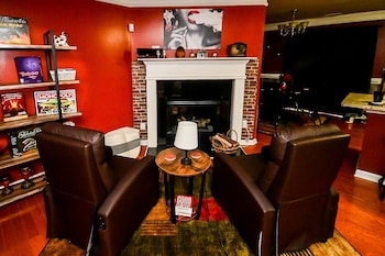 amazin lrg 3 bed house w king bed