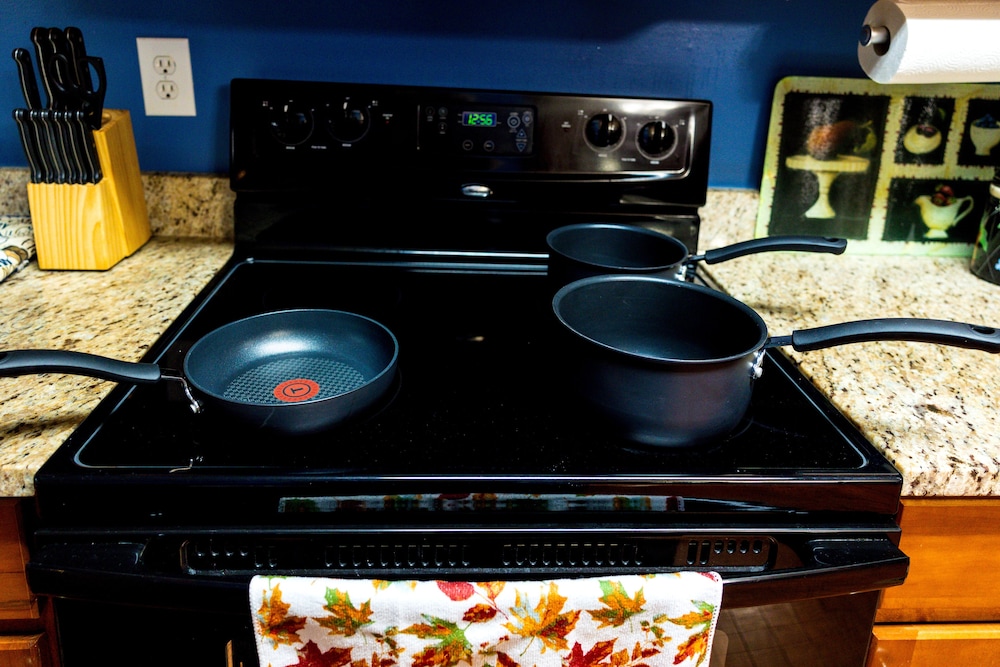 amazin lrg 3 bed house w king bed