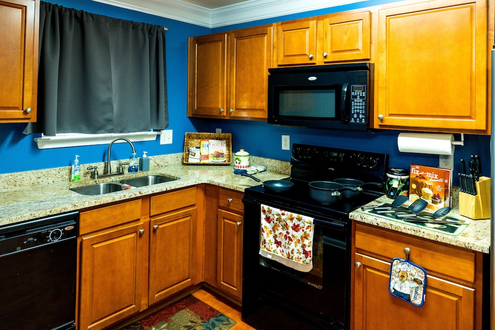 amazin lrg 3 bed house w king bed