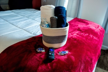 amazin lrg 3 bed house w king bed