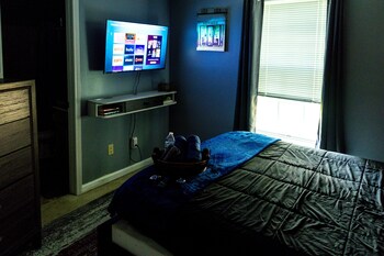 amazin lrg 3 bed house w king bed