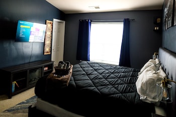 amazin lrg 3 bed house w king bed