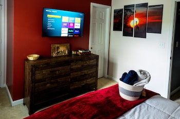 amazin lrg 3 bed house w king bed