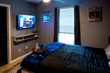 amazin lrg 3 bed house w king bed