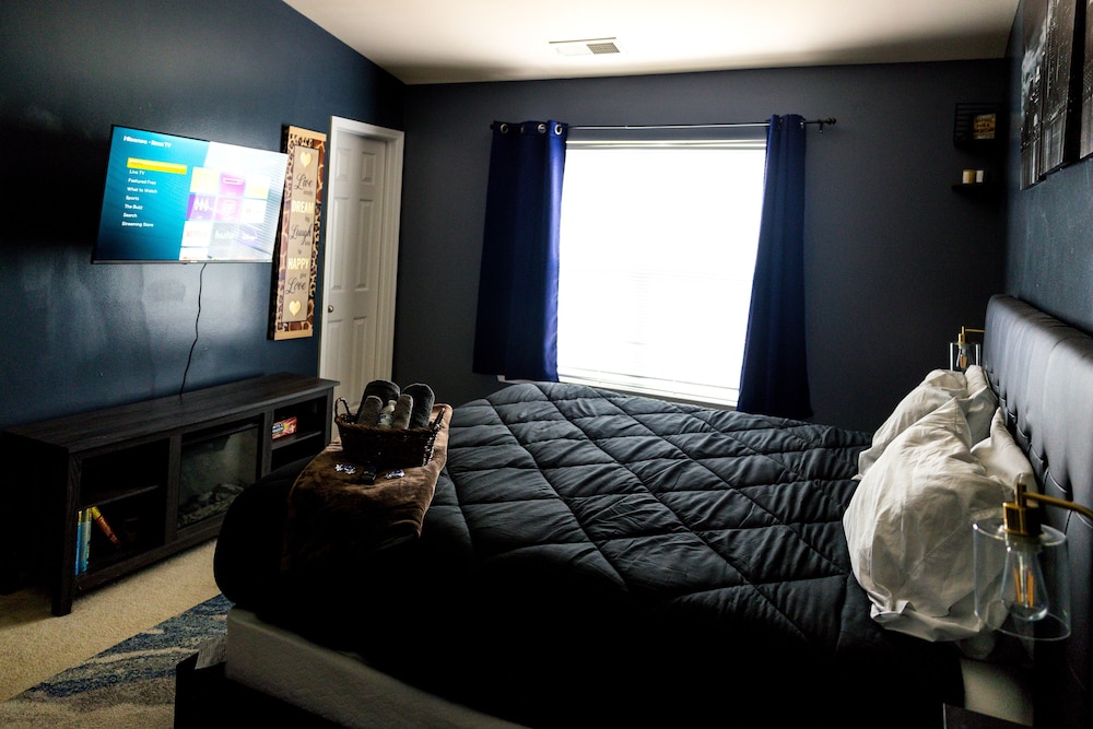 amazin lrg 3 bed house w king bed