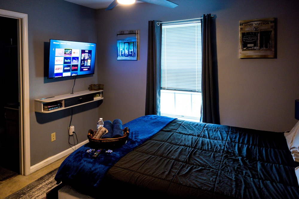 amazin lrg 3 bed house w king bed