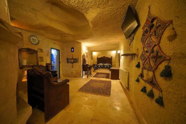 travel inn cave hotel