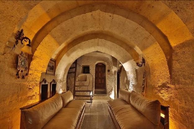 travel inn cave hotel