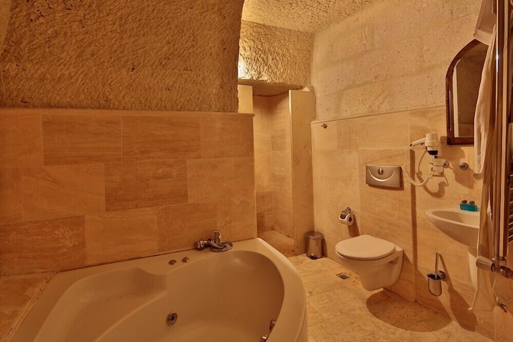 travel inn cave hotel