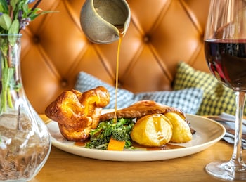 the weeping willow lodges