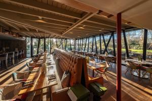 the weeping willow lodges