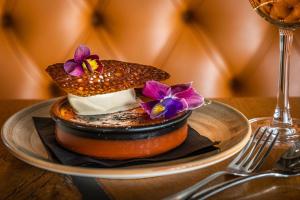 the weeping willow lodges