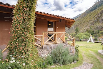 unuwasi hotel and villa