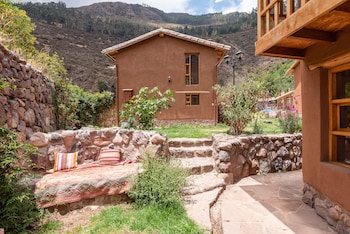 unuwasi hotel and villa