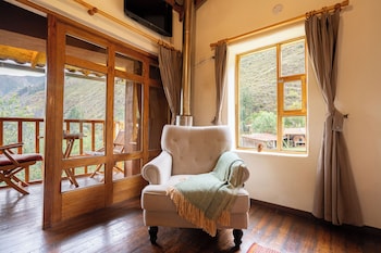 unuwasi hotel and villa