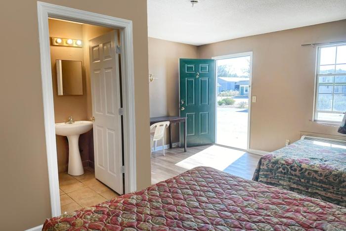 sparta seven motel by oyo near milledgeville