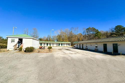 Sparta Seven Motel By Oyo Near Milledgeville,United States Of America>>Sparta,2 star