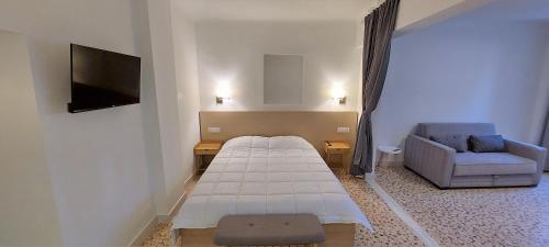 athens plaka family suites