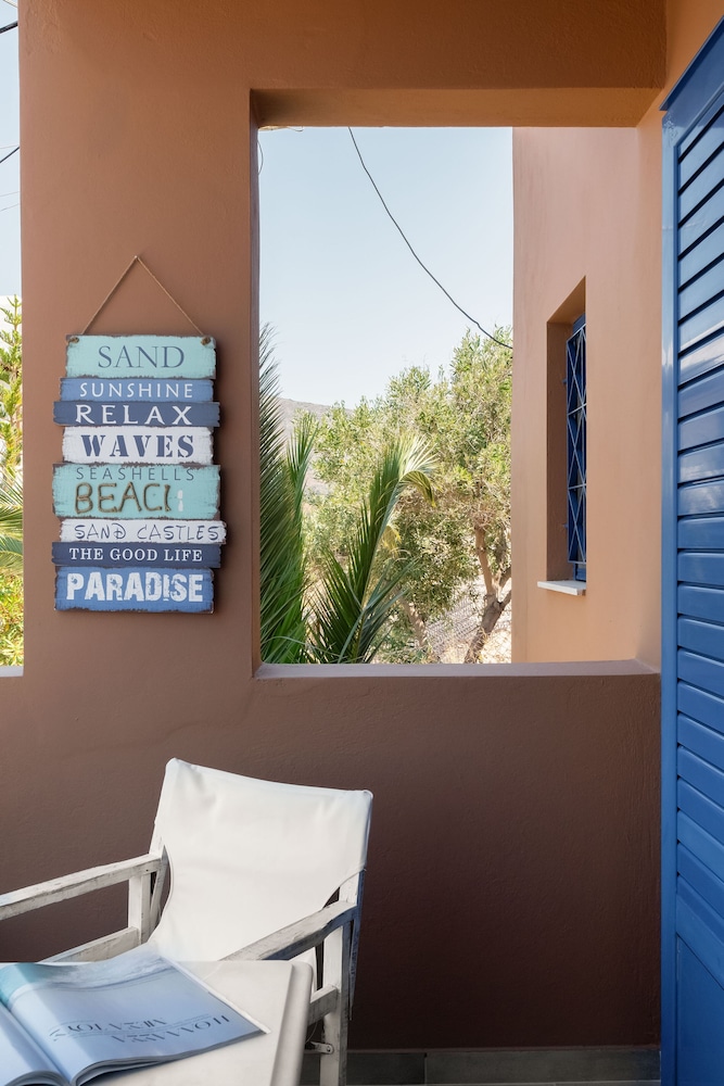 absolute perdika aegina