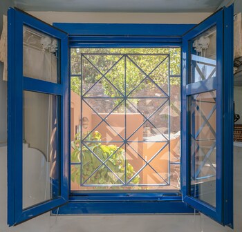 absolute perdika aegina