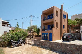 absolute perdika aegina