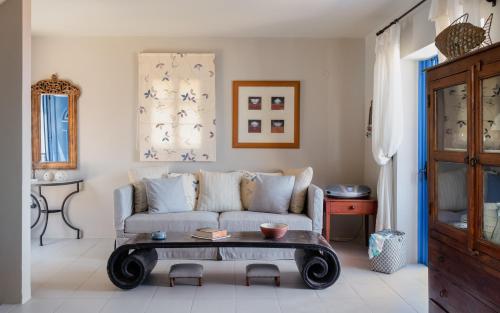 absolute perdika aegina