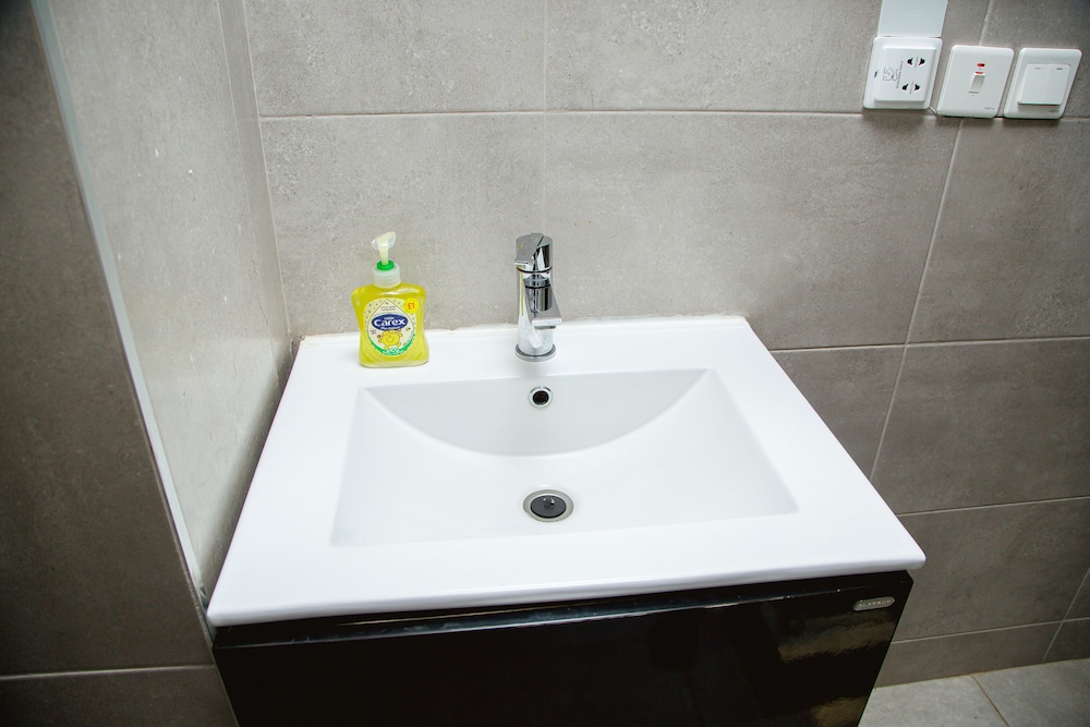 ark hotel and apartments