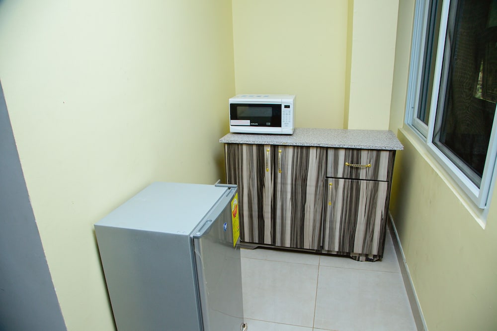 ark hotel and apartments