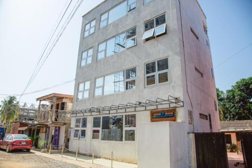 ark hotel and apartments