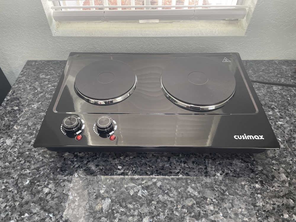 the tiny cottage in the springs