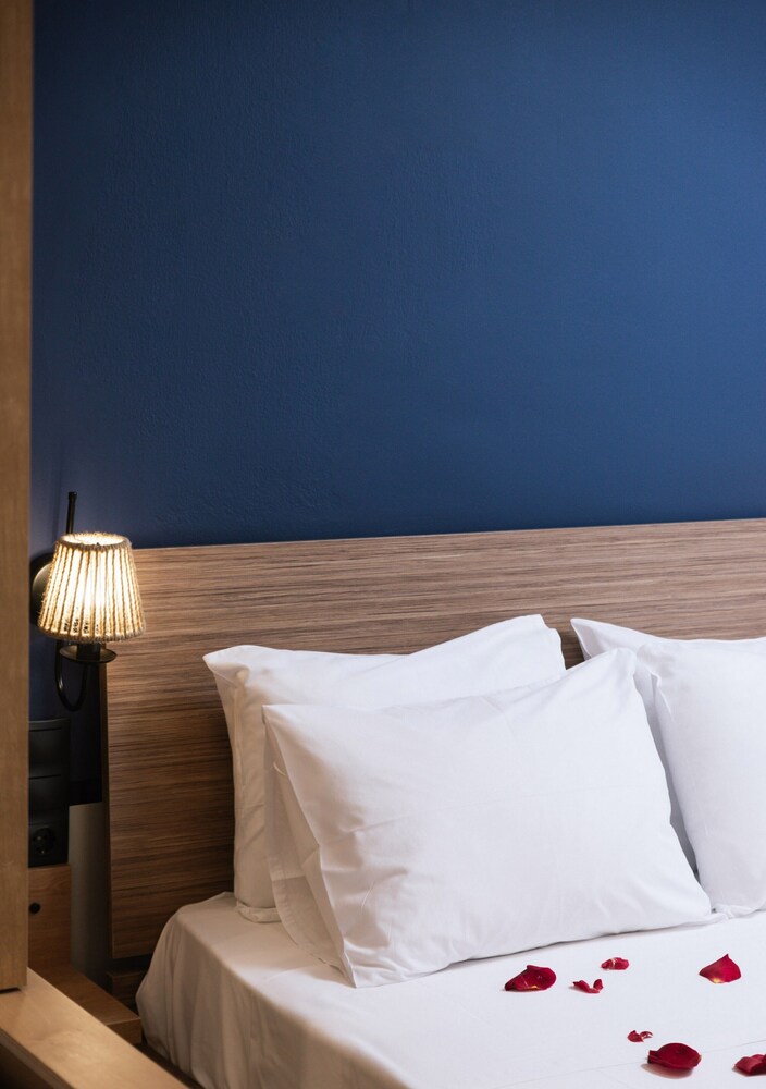 alcyone studios and apartments