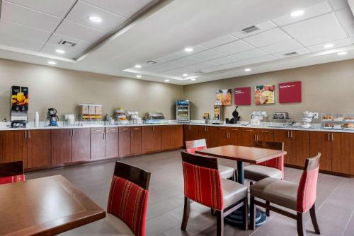 comfort suites lafayette university area