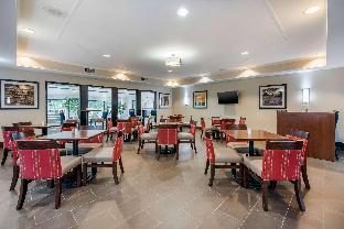comfort suites lafayette university area