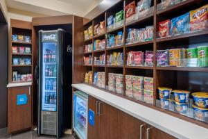 comfort suites lafayette university area