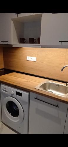 black onyx comfort suites