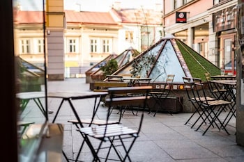 Pod Ratuszem,Rzeszów>>Rzeszow,2 star