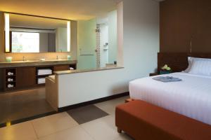 sun island hotel and spa legian