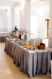 Hotel Nevada,Zielona Gora>>Lagow,3 star