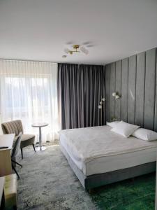 hotel sokolowska airport modlin