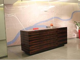 hotel sokolowska airport modlin