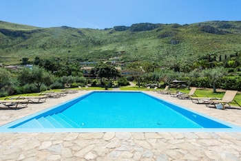 l ulivo blu two bed with seaview balcony loc
