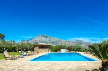 l ulivo blu two bed with seaview balcony loc