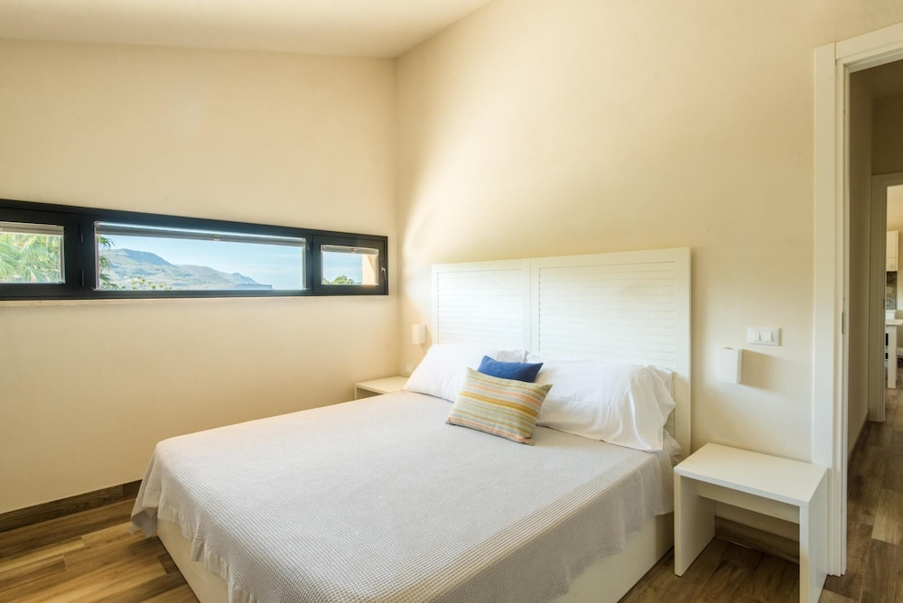 l ulivo blu two bed with seaview balcony loc