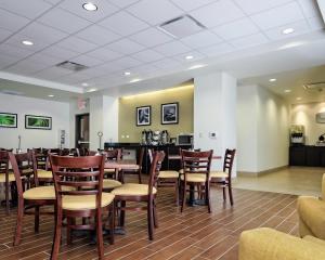 sleep inn and suites fort scott