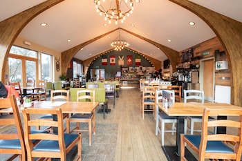base camp hotel nevis range
