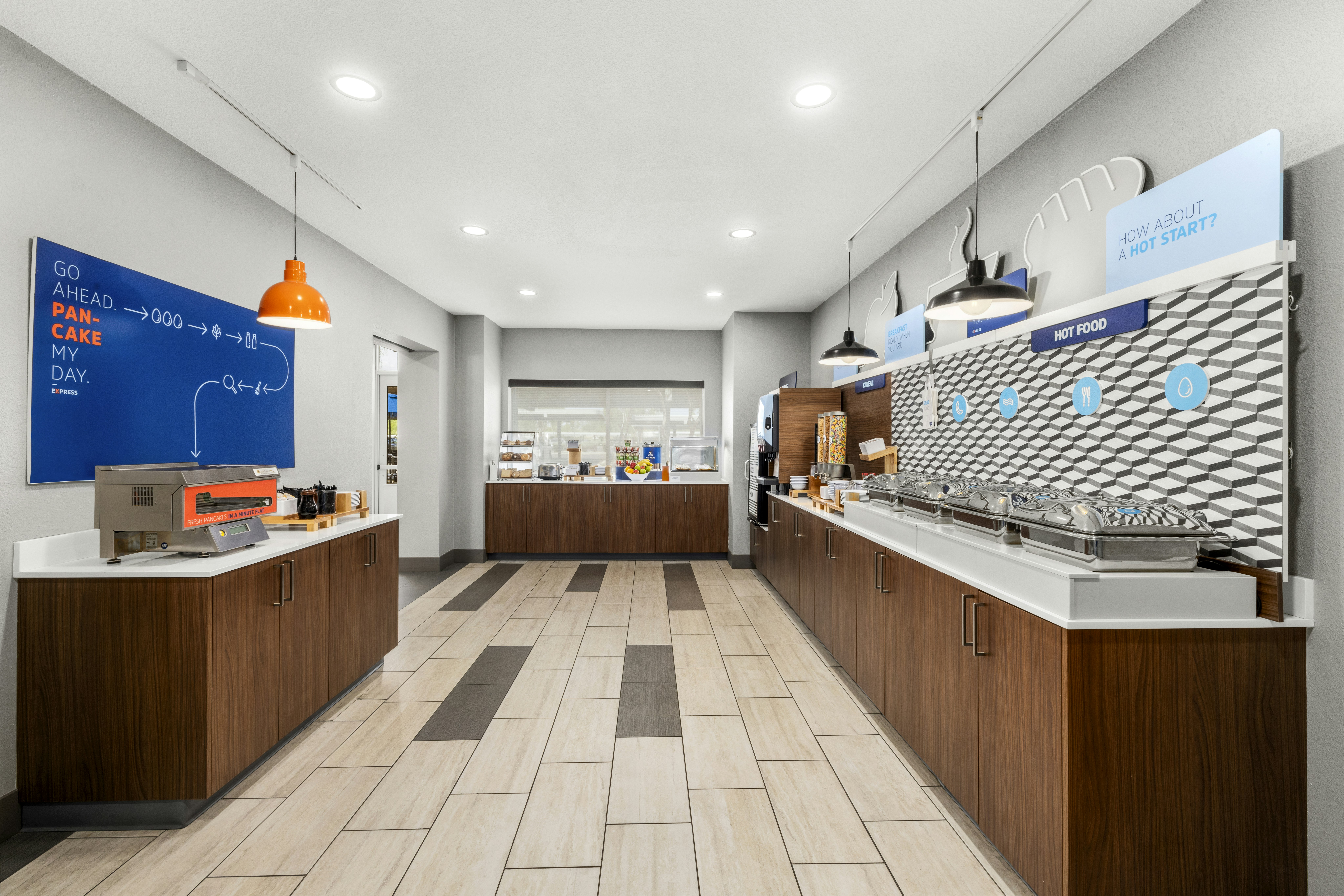 holiday inn express and suites phoenix west tolles