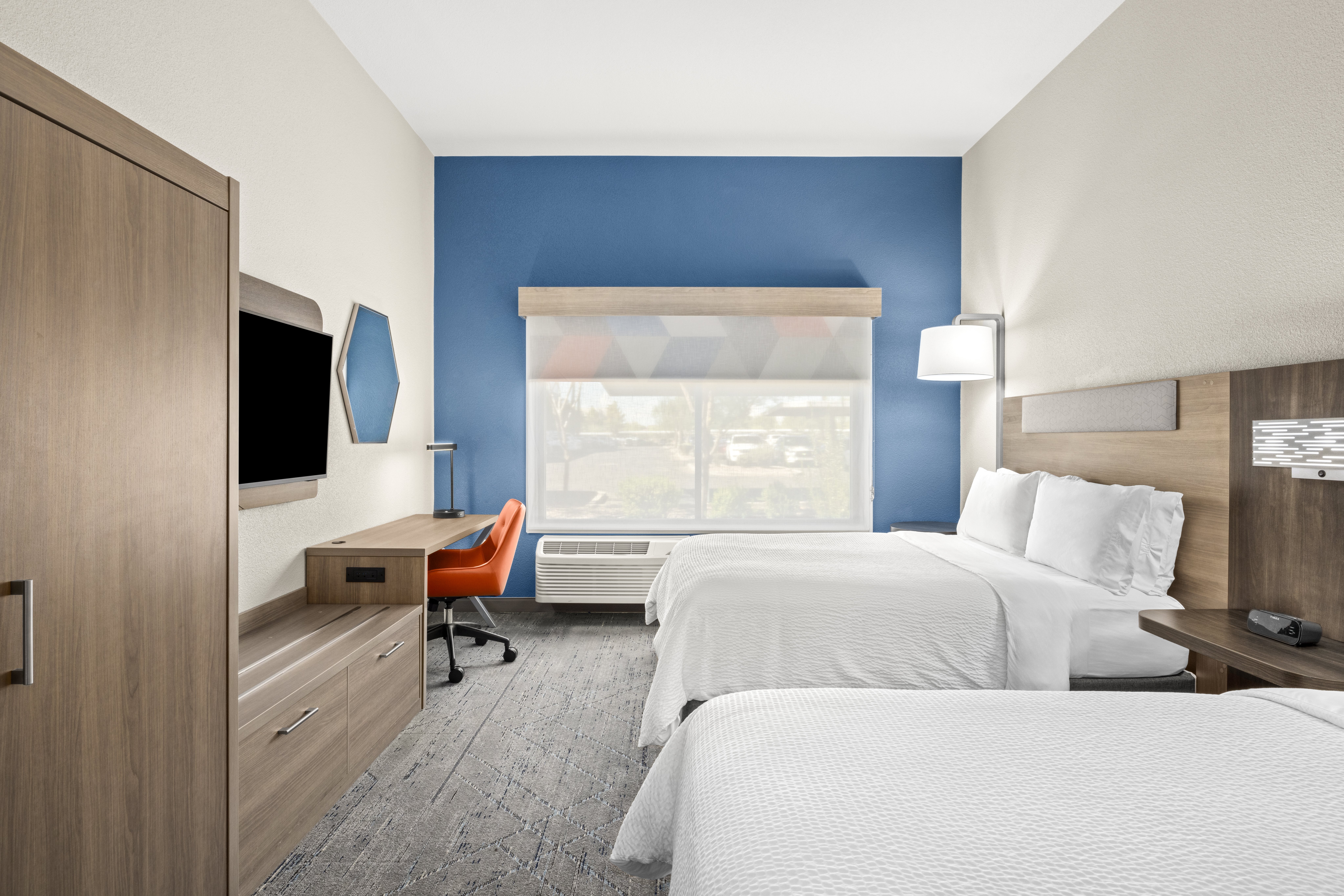 holiday inn express and suites phoenix west tolles