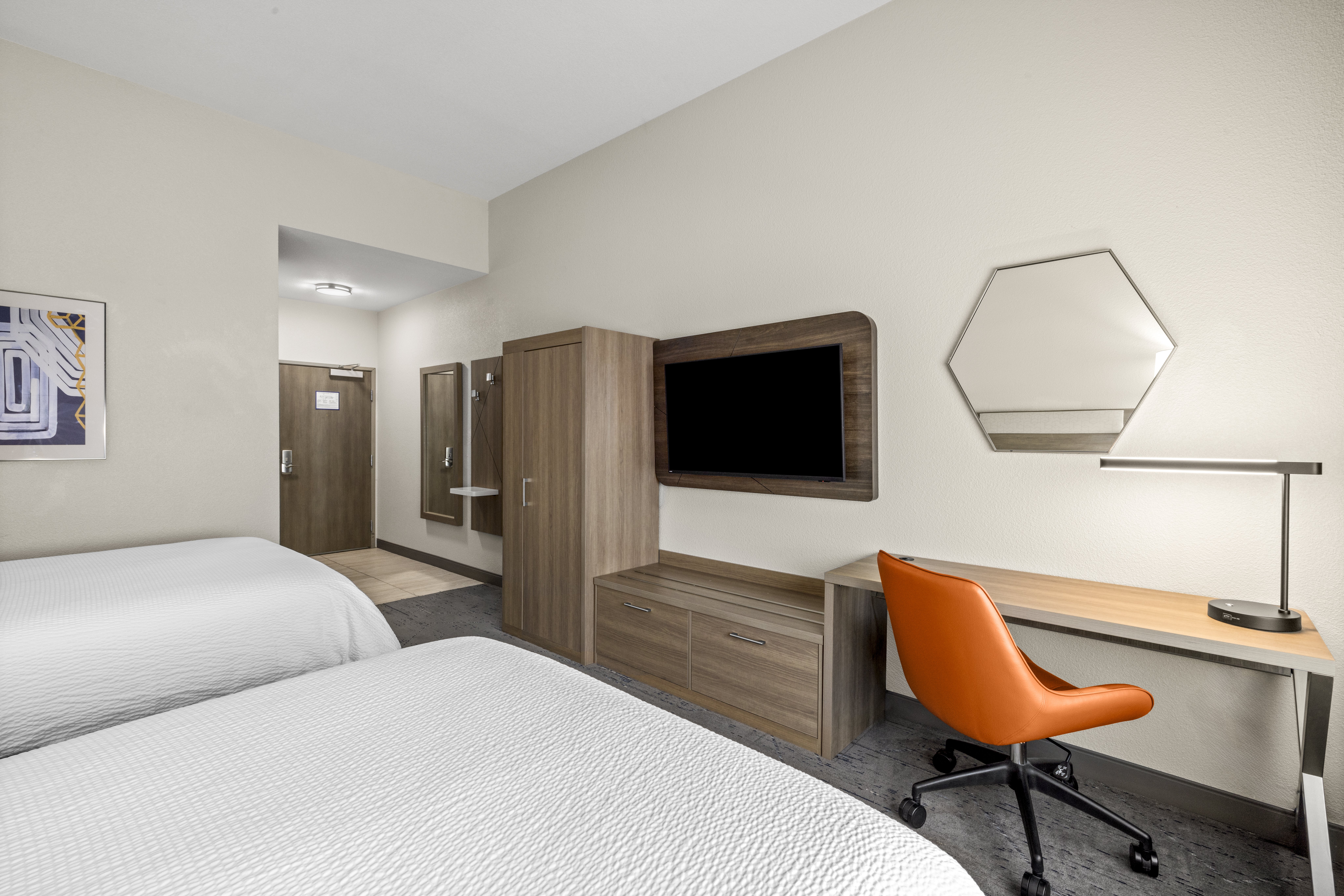 holiday inn express and suites phoenix west tolles