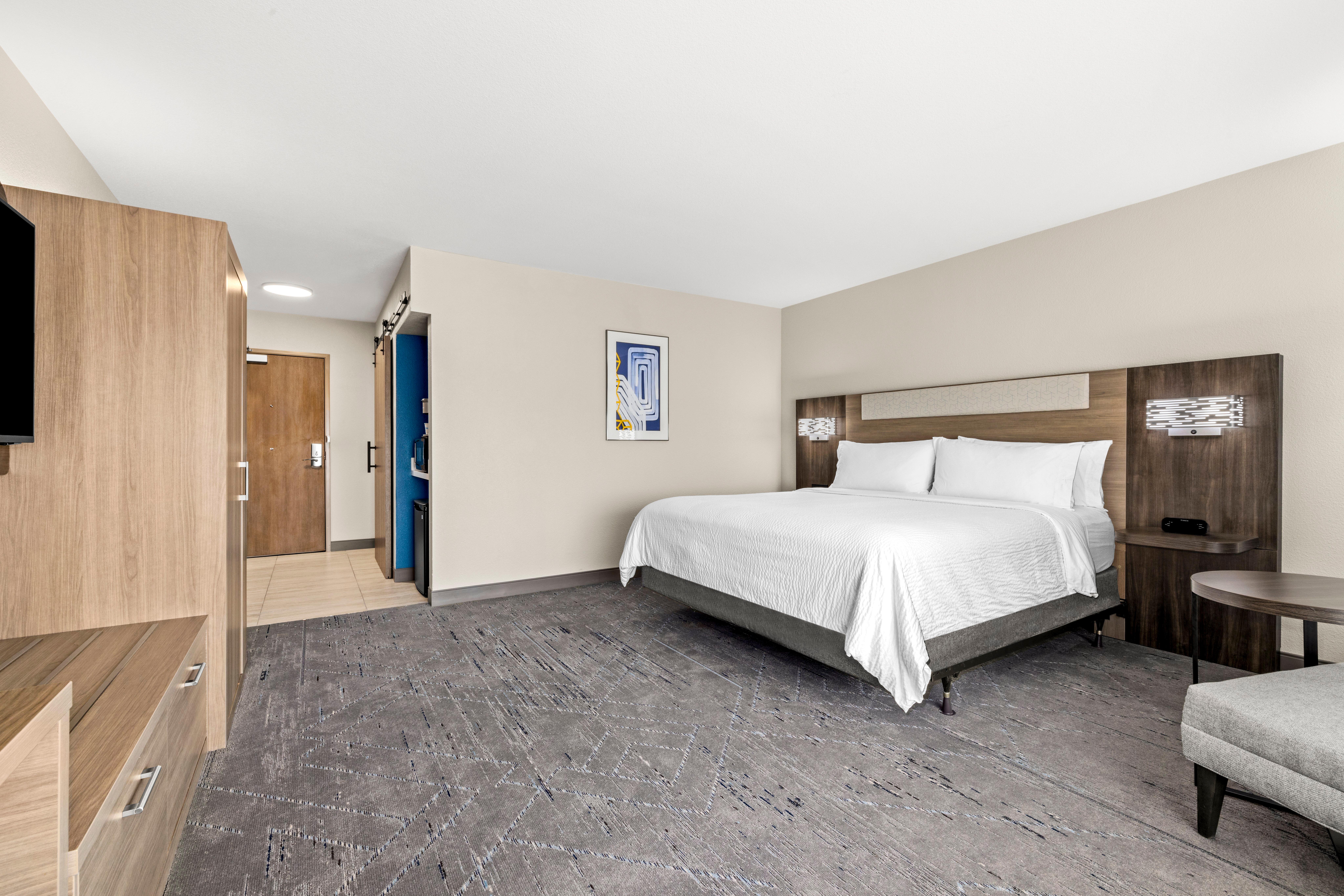 holiday inn express and suites phoenix west tolles